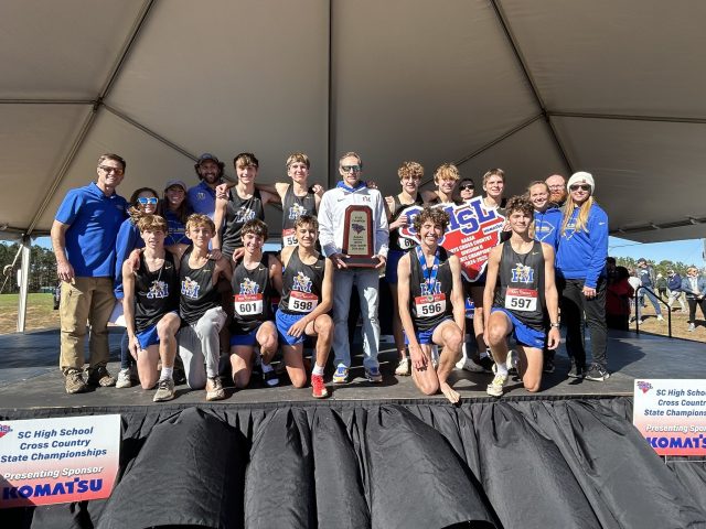 Breaking: Fort Mill High School Yellow Jackets Crowned 2024 SCHSL Class AAAAA-D2 Boys Cross-Country Champions!