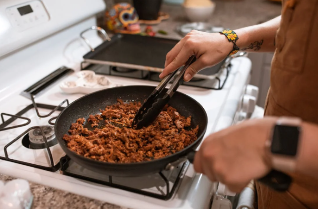 Public Health Alert Issued for Ground Beef Sold in Carolinas Due to E. coli Concerns