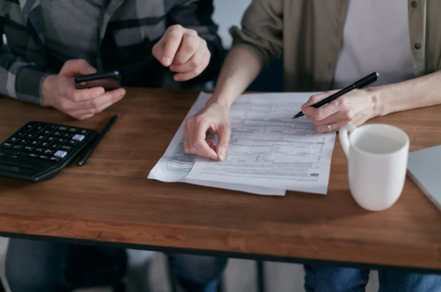 IRS Unveils Inflation-Adjusted Federal Tax Brackets for 2026