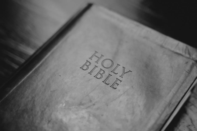 SC Attorney General Joins 18-State Coalition Supporting Ten Commandments School Display