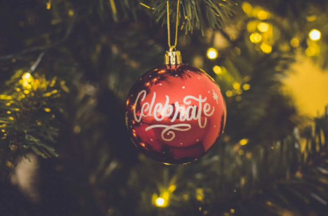 Governor to Host 59th Annual Carolighting at Statehouse Sunday