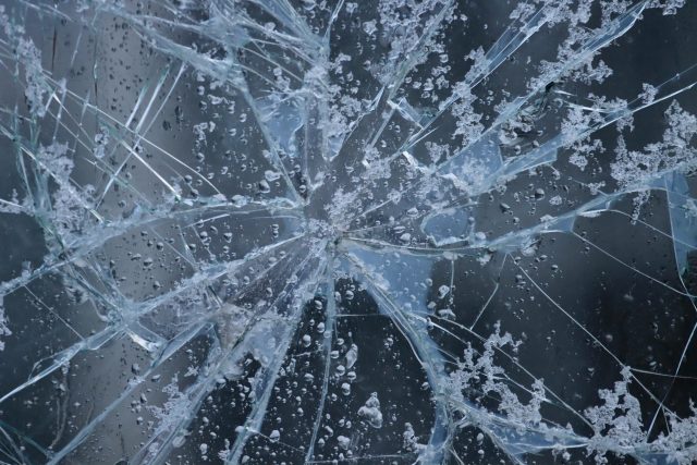 South Carolina Insurance Bill Targets Free Windshield Replacements